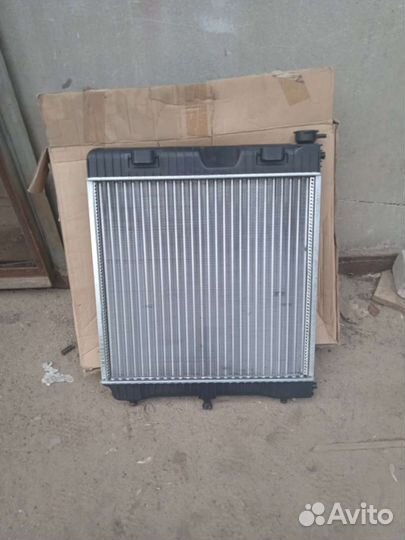 Радиатор охлаждения mercedes 207/209/309