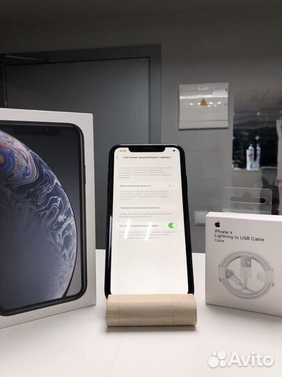 iPhone Xr, 64 ГБ