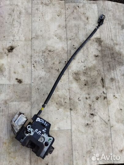 Замок двери передней правой Fiat Doblo