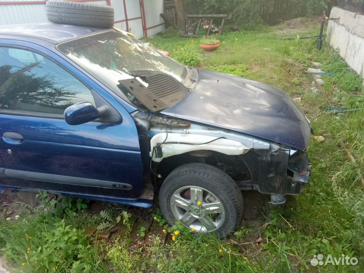 Renault Megane 2.0 МТ, 1998, битый, 380 000 км