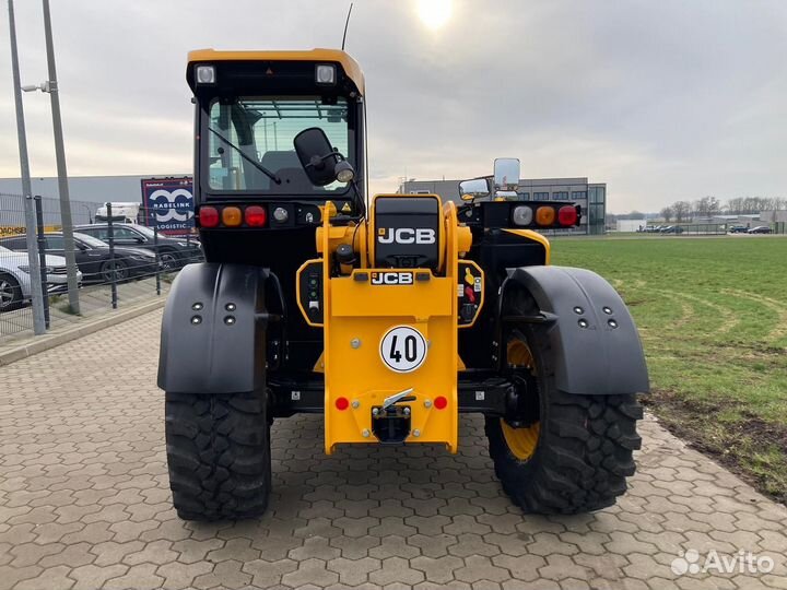 Телескопический погрузчик JCB 532-60 Agri, 2023