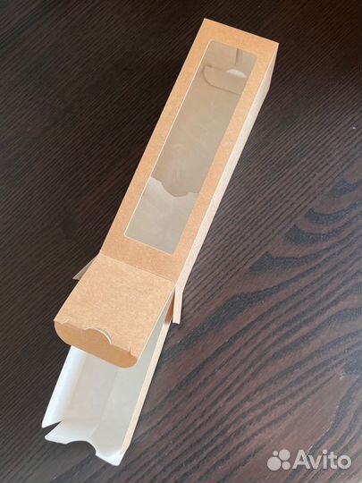 Крафтовая коробка с окошком