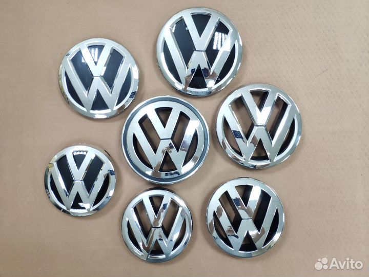 Эмблема решетки Volkswagen Polo