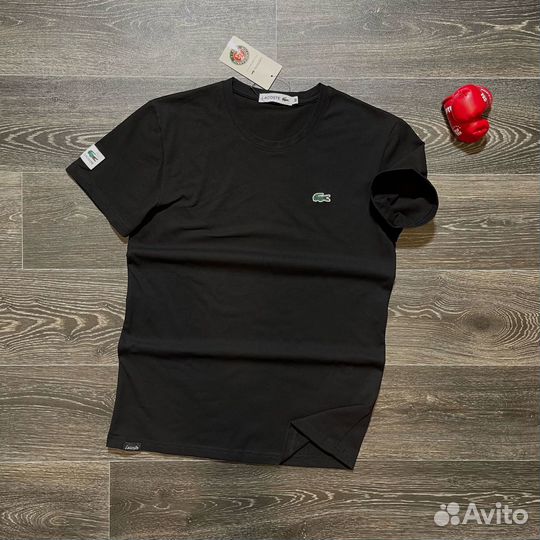 Футболка от Lacoste