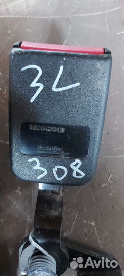 Ответная часть замка ремня Peugeot 308