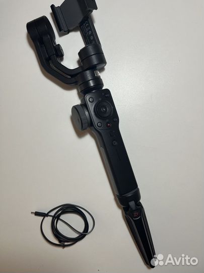 Стабилизатор Zhiyun Smooth-4 для смартфона