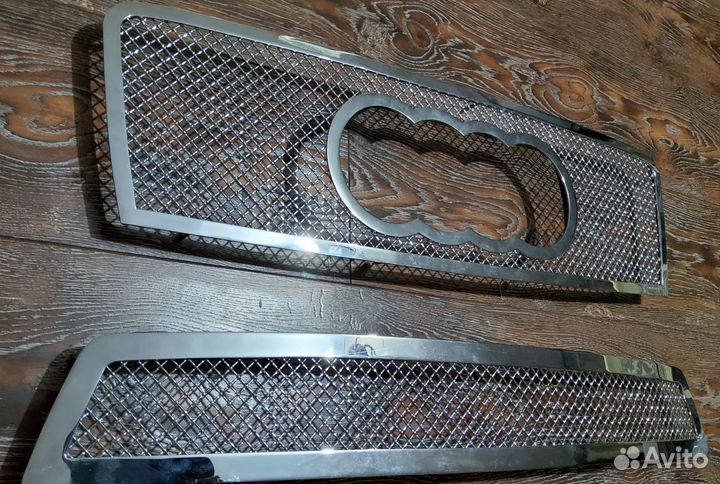 Накладка хром решётки радиатора audi A6