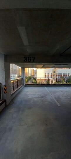 Машиноместо, 13 м²