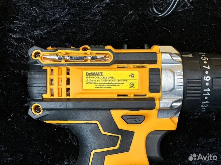 Шуруповерт dewalt 18v
