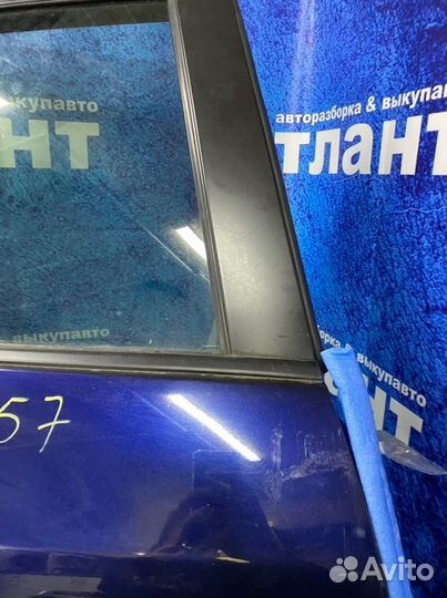 Дверь боковая задняя правая Mazda 3 BK Z6 2009