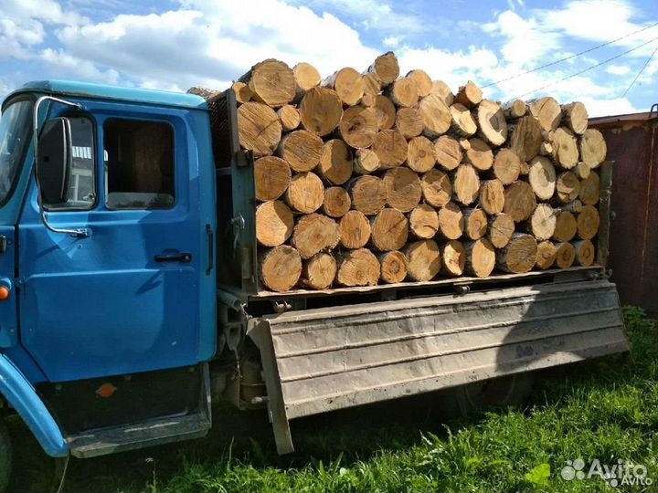 Дрова метровые. Дрова пеньками