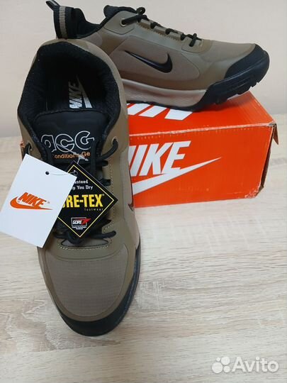 Кроссовки nikeтермо 43 Размер