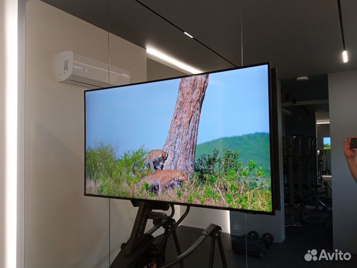 Навеска телевизора на стену