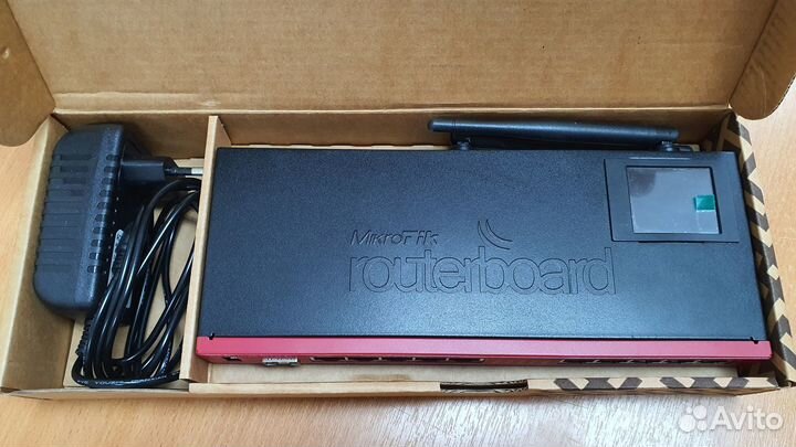 Wi-Fi роутер Mikrotik RB2011UiAS-2HnD-IN
