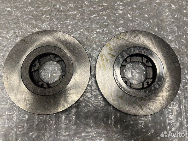 Диск тормозной передний Toyota Starlet P60 1978