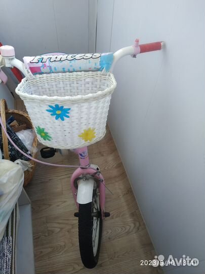 Трехколесный велосипед