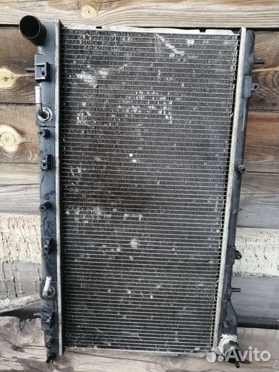 Радиатор охлаждения двигателя subaru forester sf5