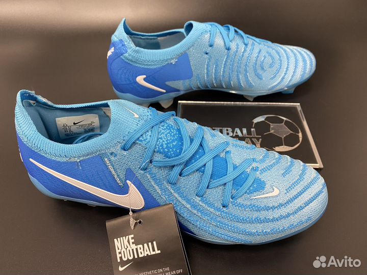 Футбольные бутсы Nike Phantom GX2