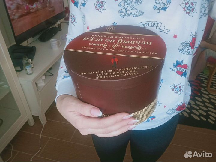 Шляпные коробки круглые новые подарочные