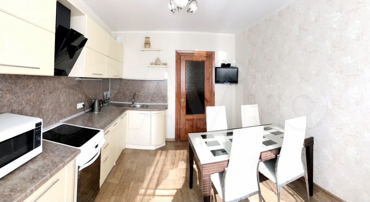 2-к. квартира, 56 м², 4/9 эт.