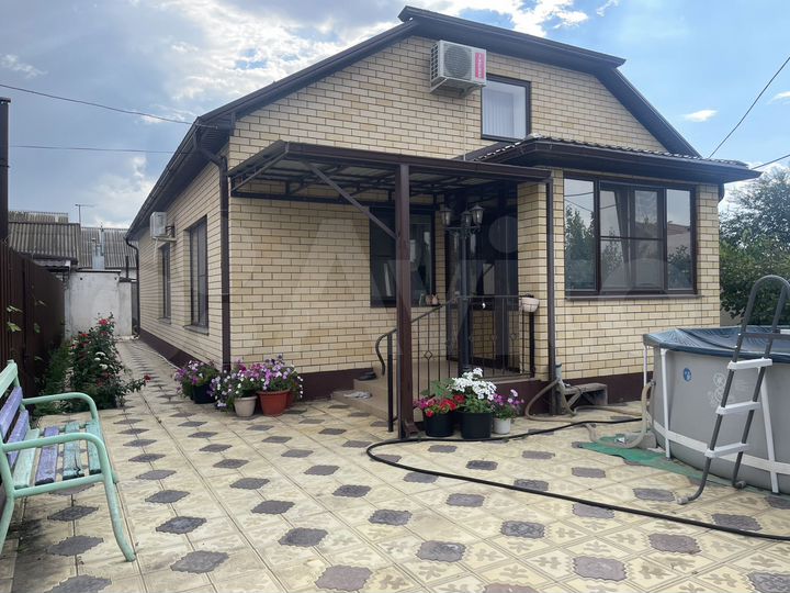 Дом 191 м² на участке 4,5 сот.