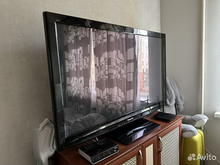 Телевизор плазменный Panasonic