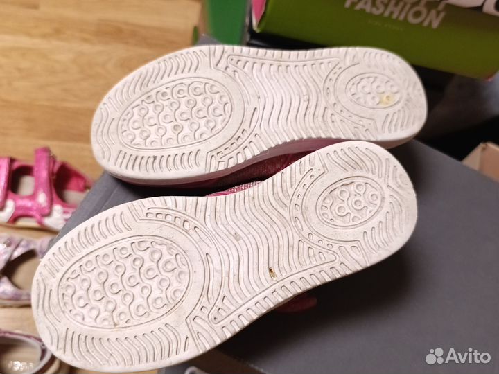 Кроссовки зебра 32