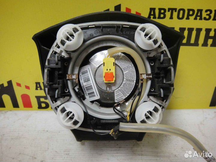 Рулевое колесо Volkswagen Amarok