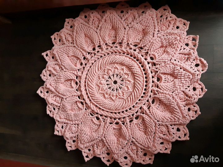 Коврик ручной работы