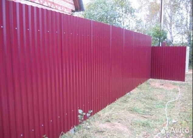Забор из профнастила с металлическими столбами кач