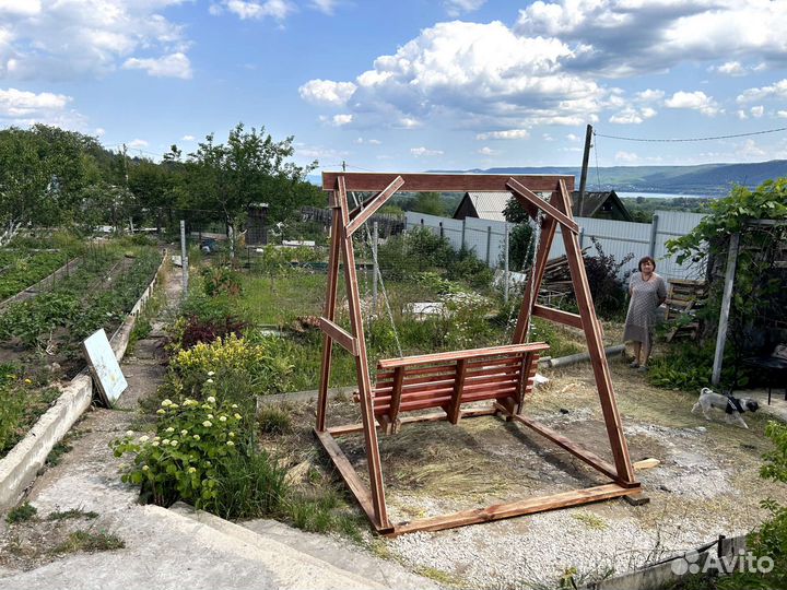 Качели садовые деревянные