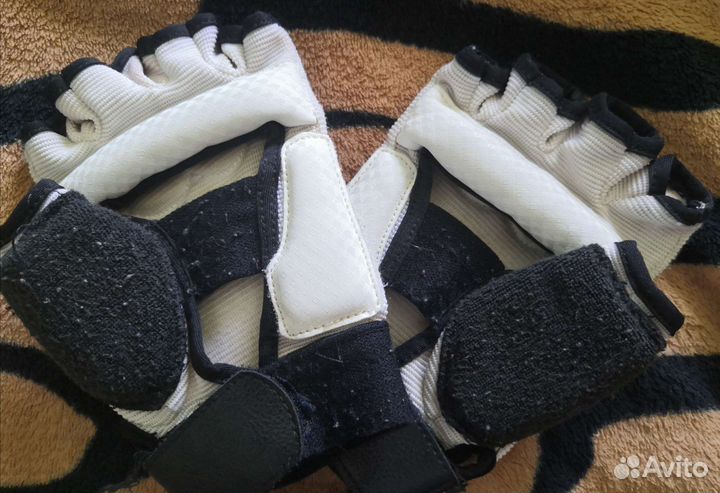 Перчатки для единоборств. Шинковки