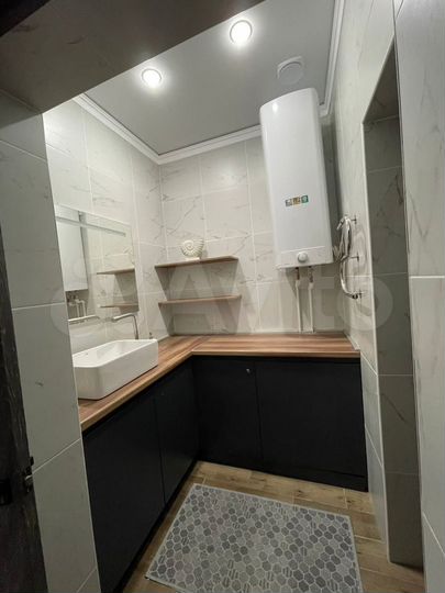 2-к. квартира, 40 м², 5/5 эт.