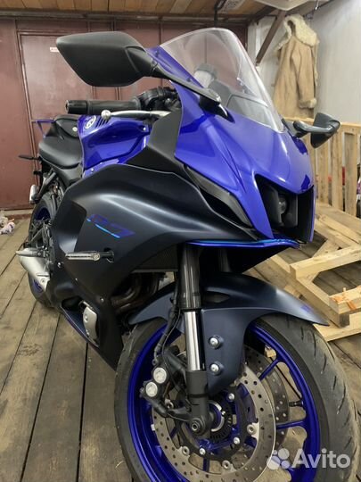 Yamaha YZF-R7