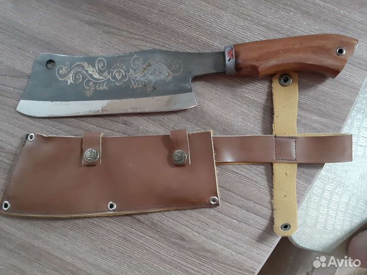 Кухонный нож топорик