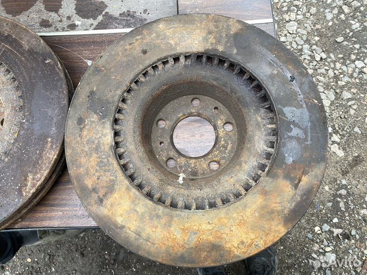 Диски тормозные передние Audi A8 D3 4E