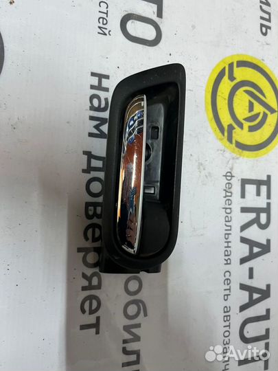 Ручка двери передняя внутренняя правая Мазда 6