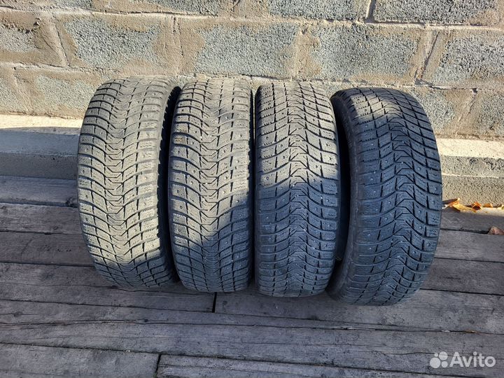 Michelin X-Ice North 3 195/65 R15 95T