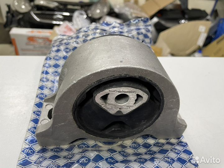 Подушка двигателя левая fiat ducato244 04565