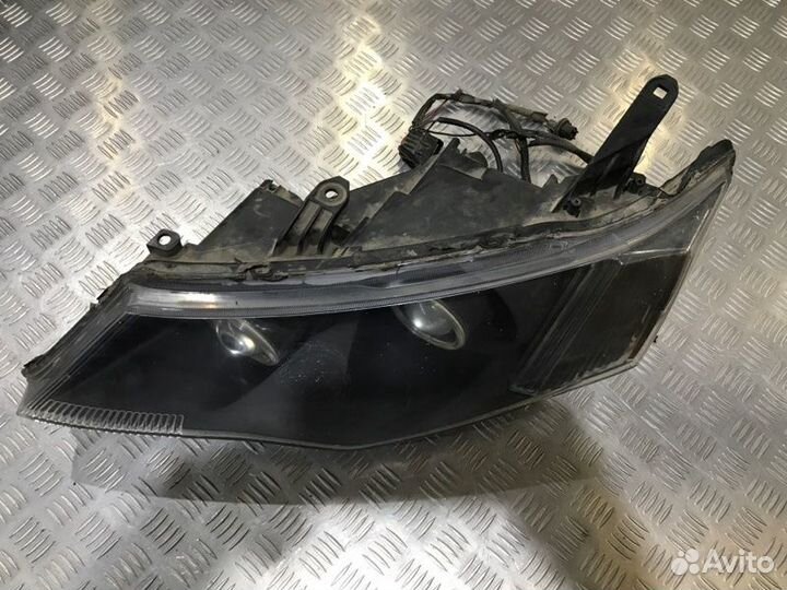 Фара передняя левая Mitsubishi Outlander Xl
