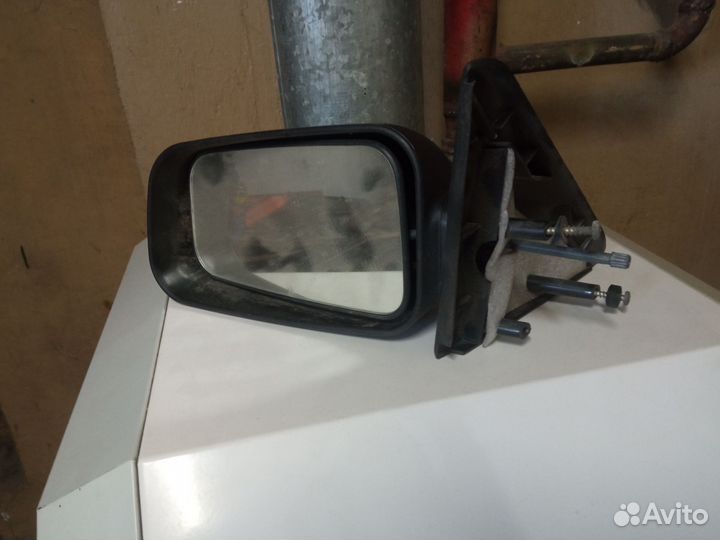 Продам внешнее зеркало заднего вида на Ладу 2110
