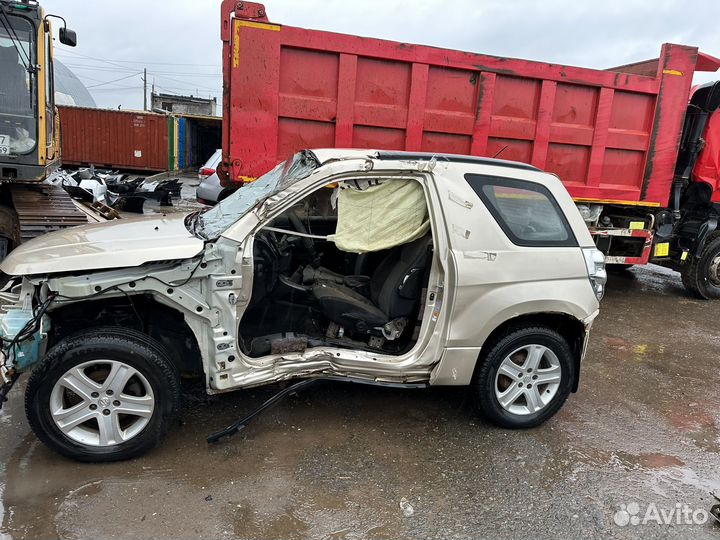 Suzuki Grand Vitara купэ в разборе по частям