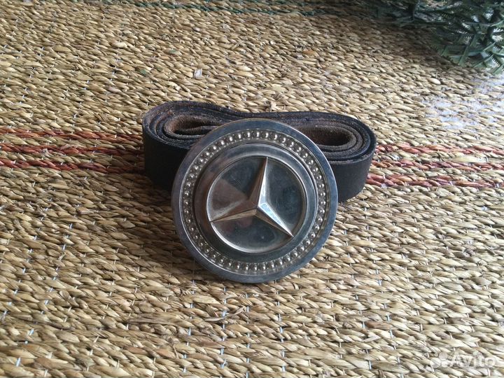 Мужской кожаный ремень