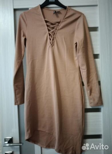 Платье H&M 46