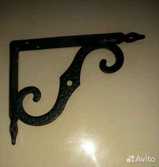 Уголок фирурный- новый- 6 штук