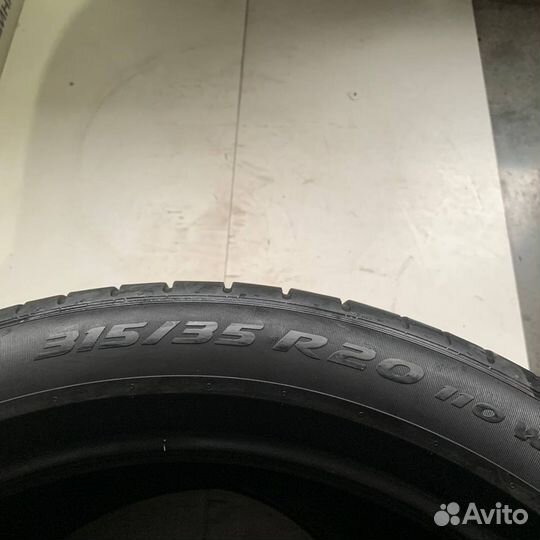 Pirelli P Zero PZ4 315/35 R20