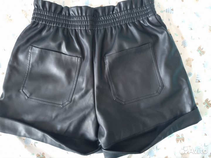 Кожаные шорты