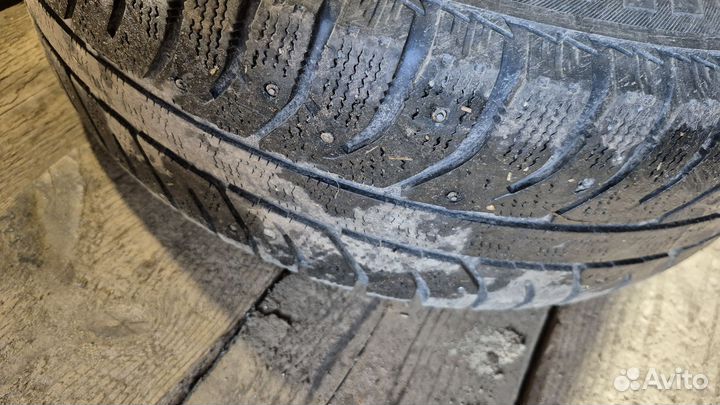 Bridgestone Ice Cruiser 7000 195/70 R15 91