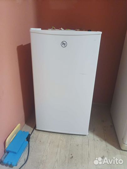 Холодильник Hi бу