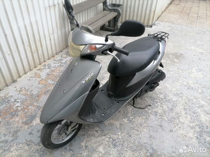 Suzuki address v50